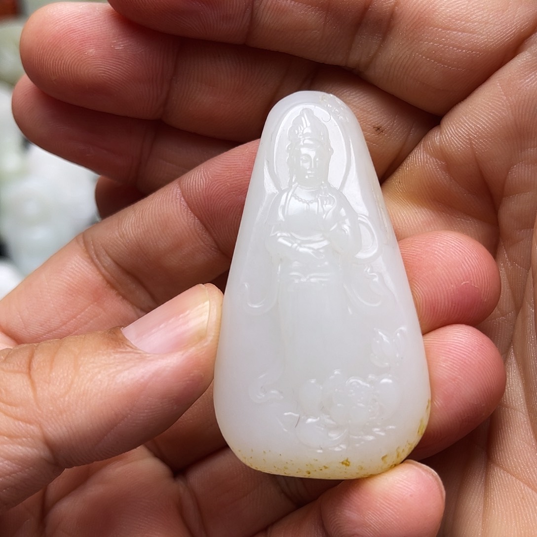 和田玉颈饰未镶嵌