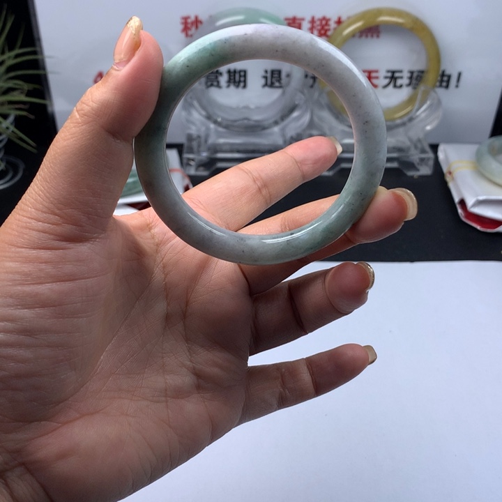 未镶嵌手镯翡翠50