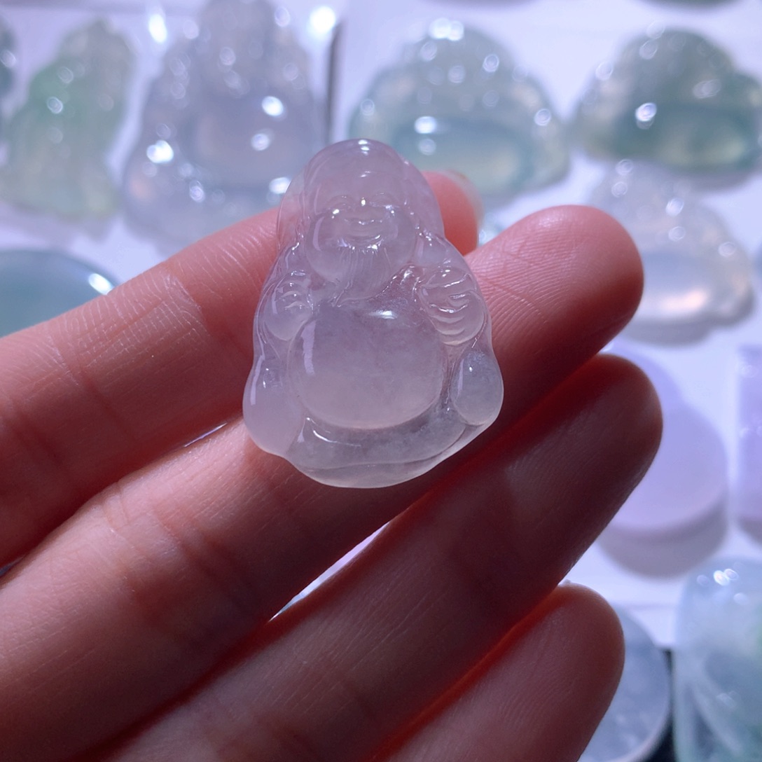 翡翠未镶嵌颈饰财神