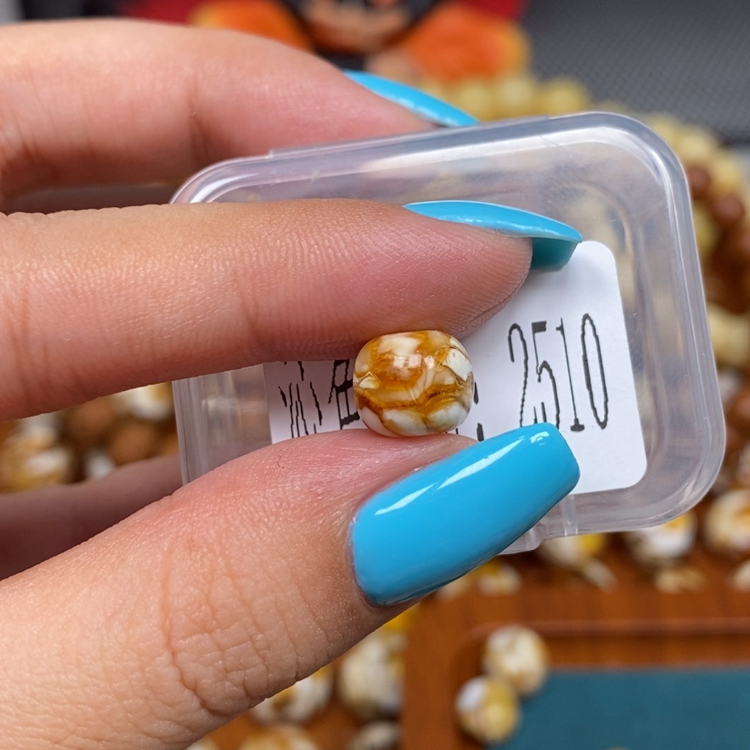 蜜蜡未镶嵌珠宝奇石2510