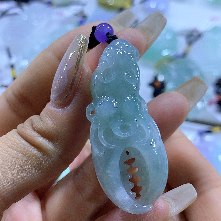 翡翠颈饰未镶嵌天然翡翠A货吊坠