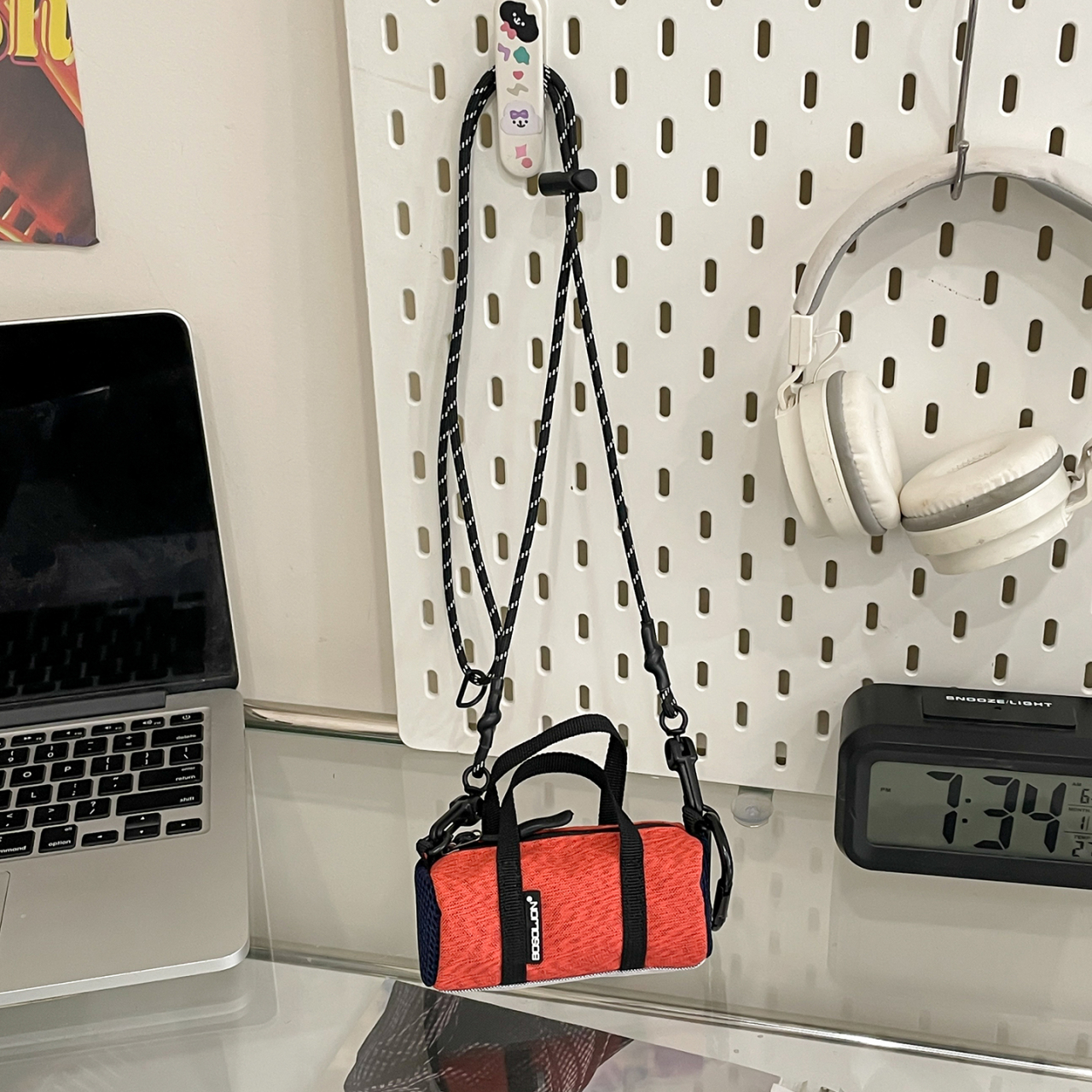 撞色斜跨小包包个性圆筒包无性别中性风山系单肩手提迷你手机包潮