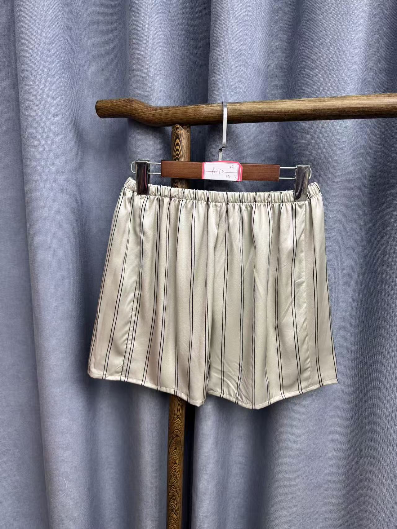 (瑕疵）2025夏季新款时尚休闲桑蚕丝居家打底短裤A076