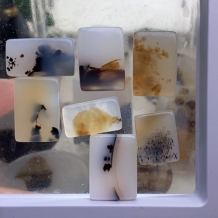 玛瑙/玉髓颈饰未镶嵌