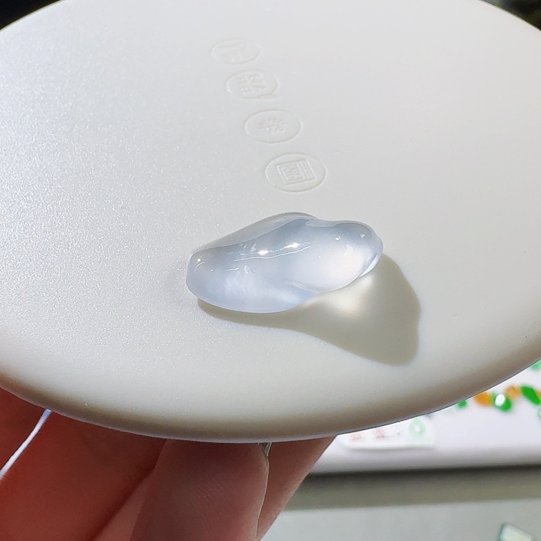 翡翠未镶嵌颈饰随形