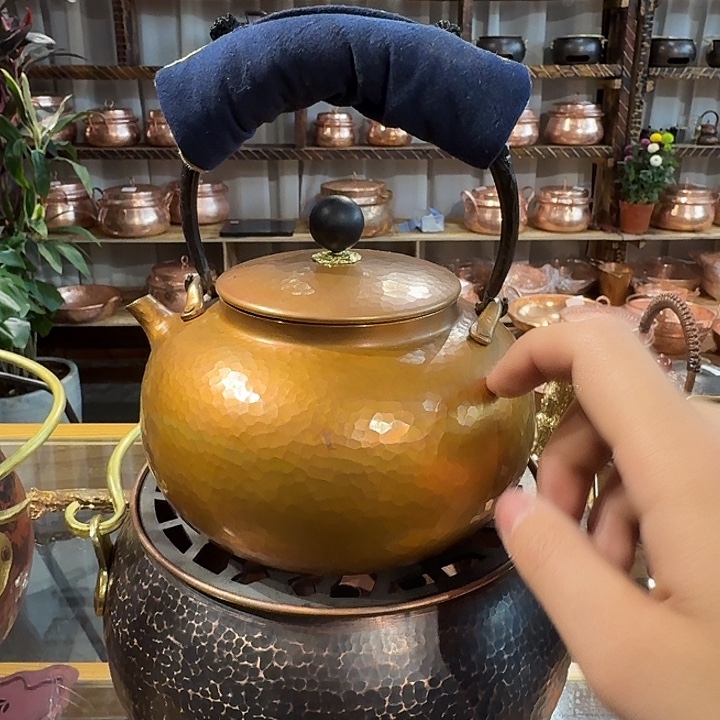紫铜手工烧水壶一个