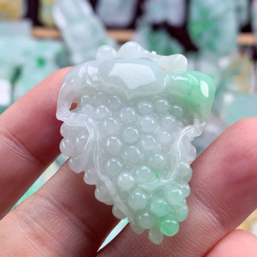 【闪购商品】翡翠吊坠(不含链)未镶嵌