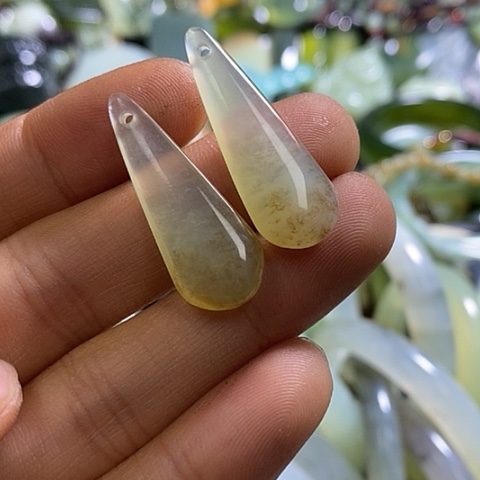 岫玉耳环未镶嵌一对