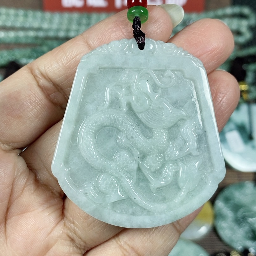【闪购商品】翡翠颈饰未镶嵌玉吊坠翡翠玉龙牌
