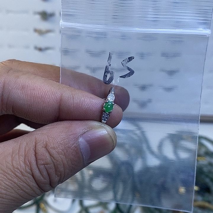 银S925镶嵌戒指翡翠戒指