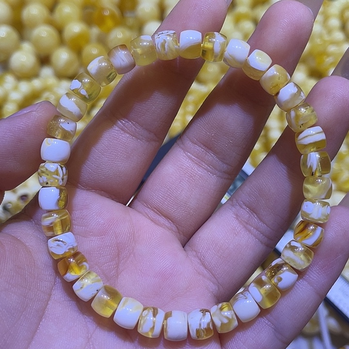 琥珀未镶嵌珠宝奇石6.8m