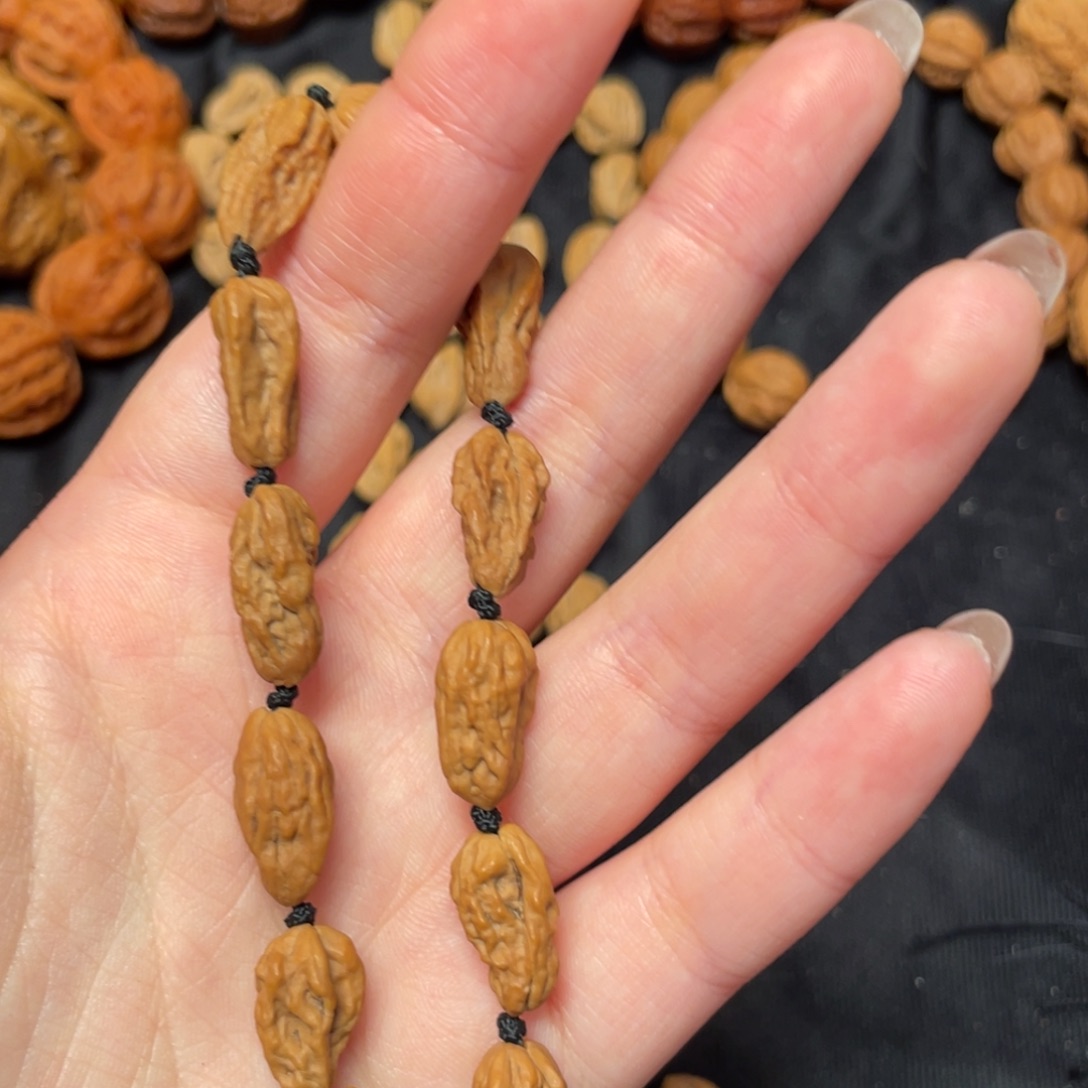 桀***霸文玩核桃吊坠蛤蟆