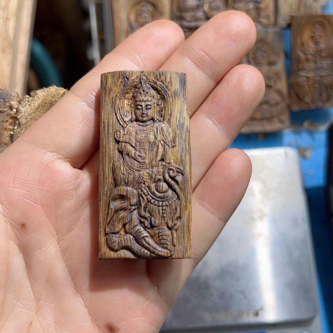 沉香吊坠白棋普贤9.5克