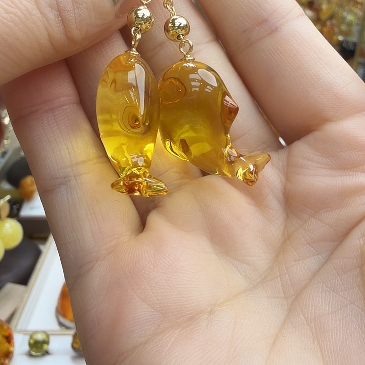 琥珀未镶嵌珠宝奇石