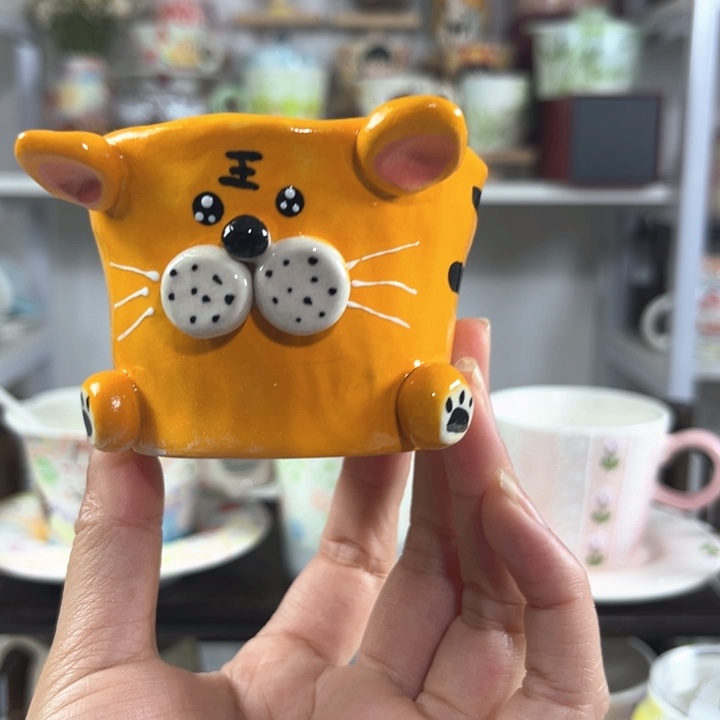 手绘高温釉下彩陶瓷