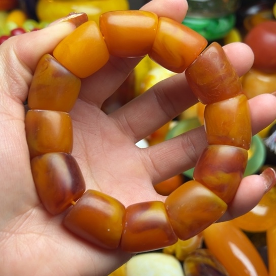 琥珀手串未镶嵌蜜蜡