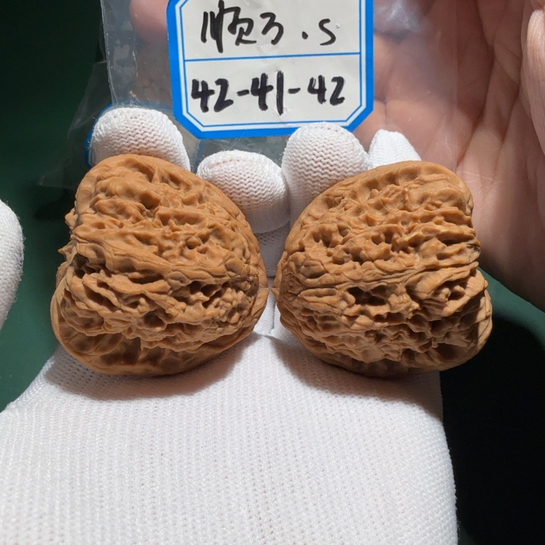 文玩核桃吊坠南疆6