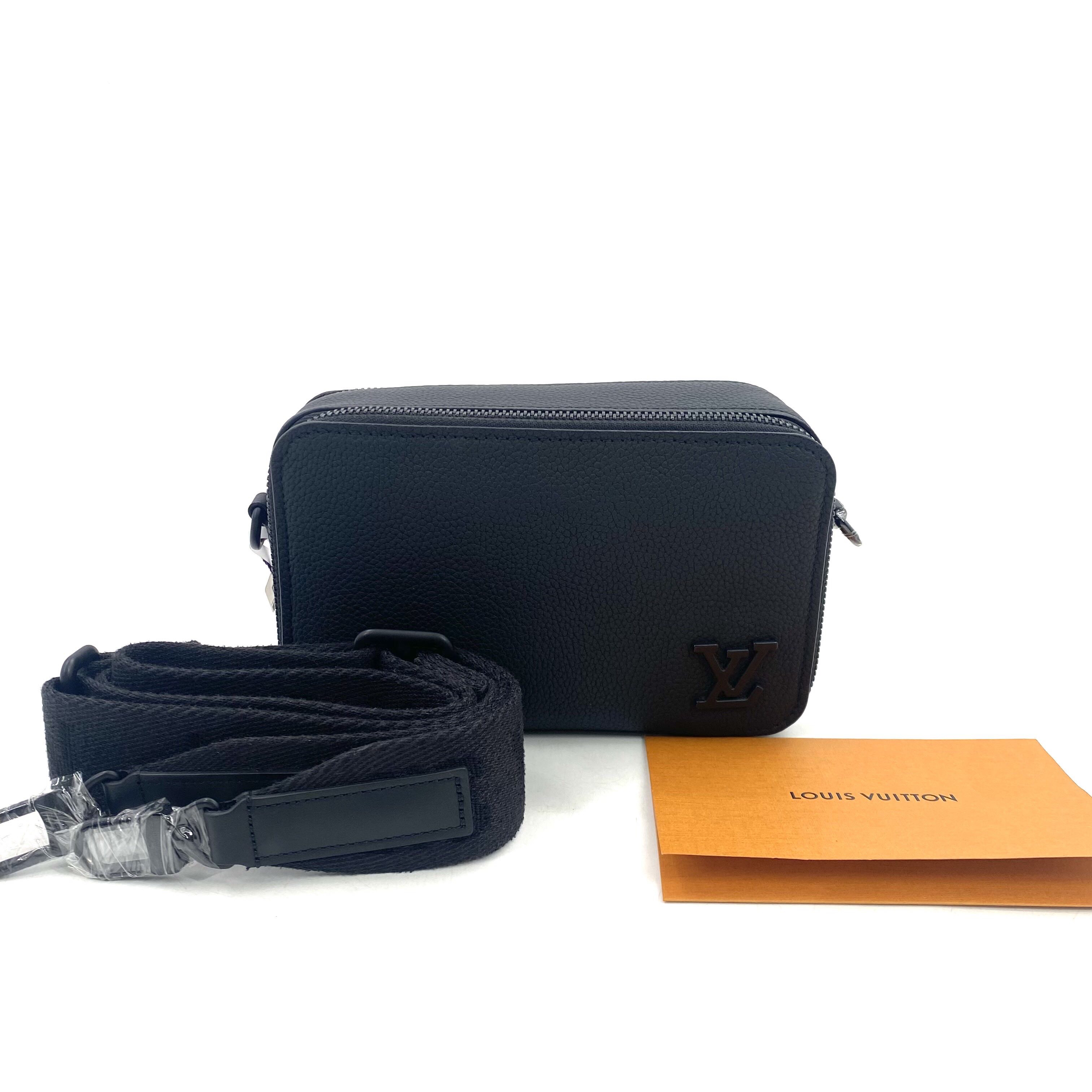 99新 LouisVuitton/路易威登 黑色全皮alpha斜挎包 尺寸18/11