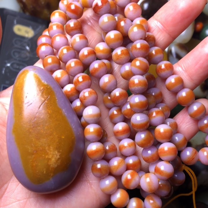 春***8和田玉未镶嵌珠宝奇石