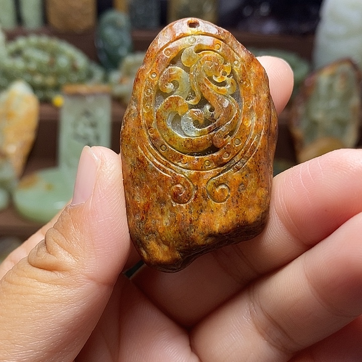 岫岩河磨玉（透闪石质玉）未镶嵌颈饰