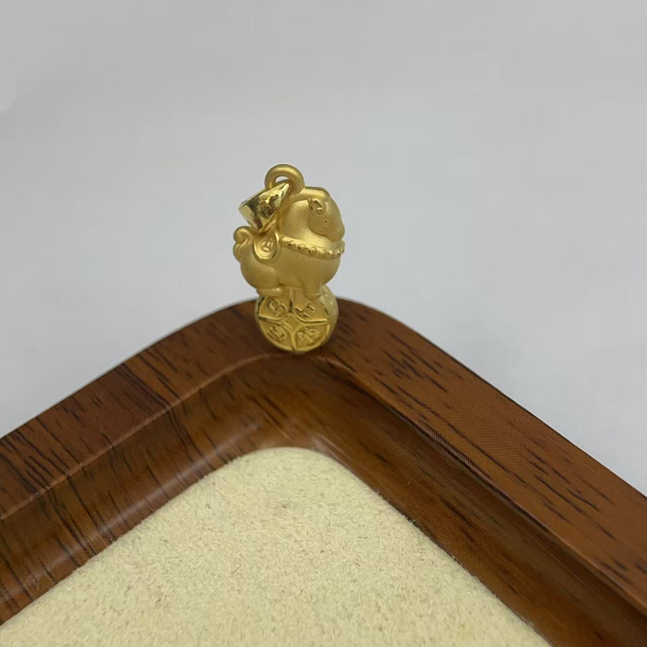 辉通黄金足金999马上转运DP2602-01850