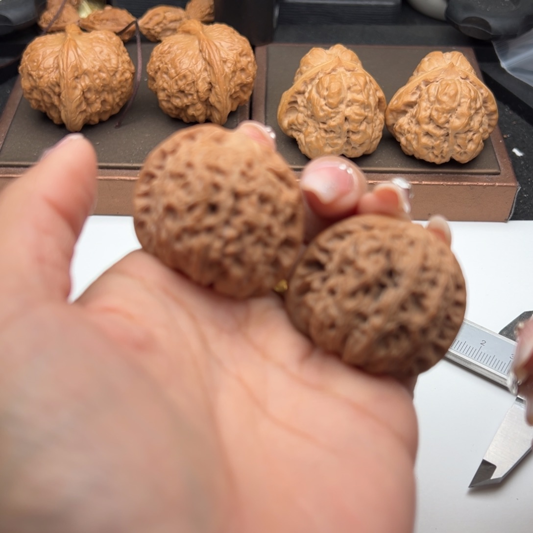 文玩核桃把件血麒麟38