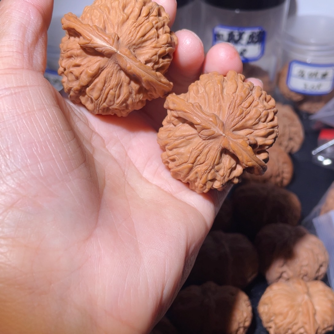 吊坠桃核44尺天地，