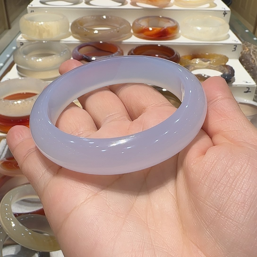 玛瑙/玉髓手镯未镶嵌潼*宝