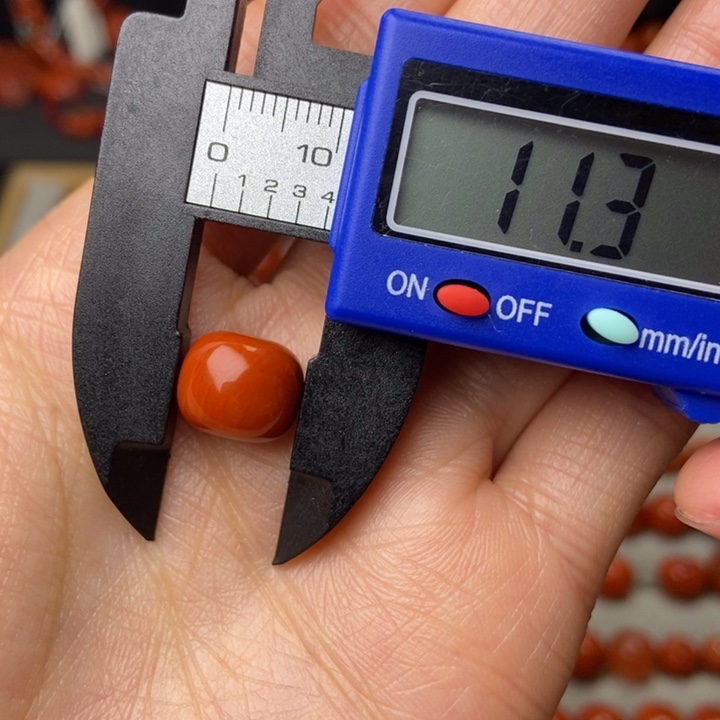 南红玛瑙配饰未镶嵌