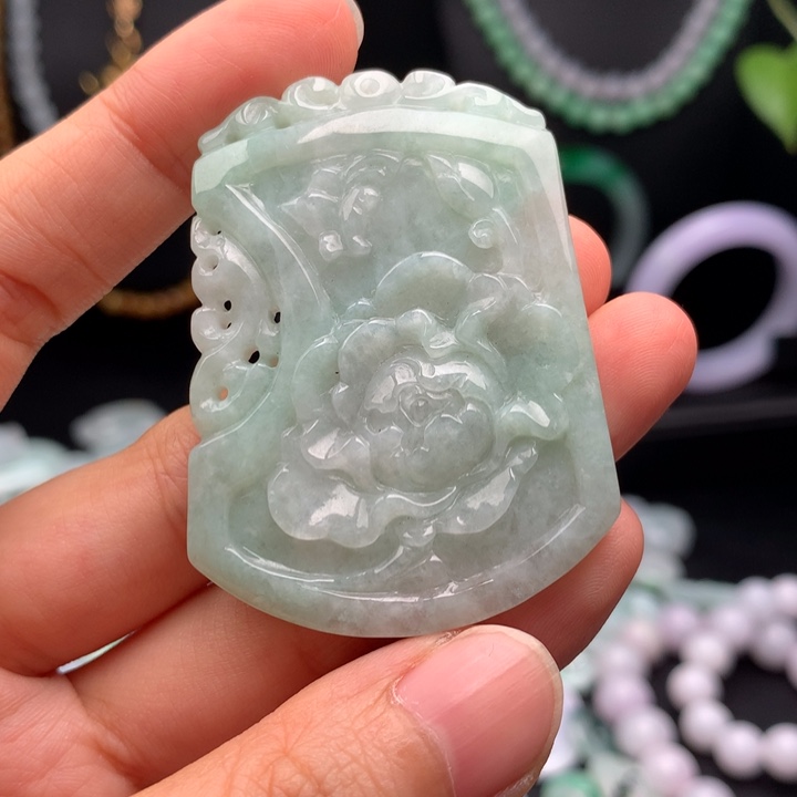 翡翠未镶嵌颈饰缅甸天然A货