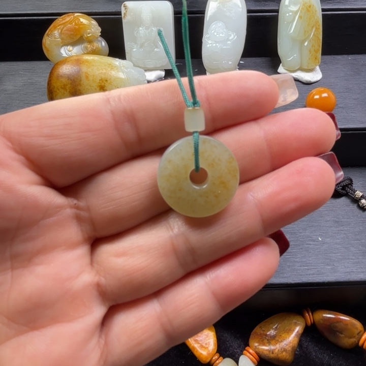 和田玉吊坠(不含链)未镶嵌