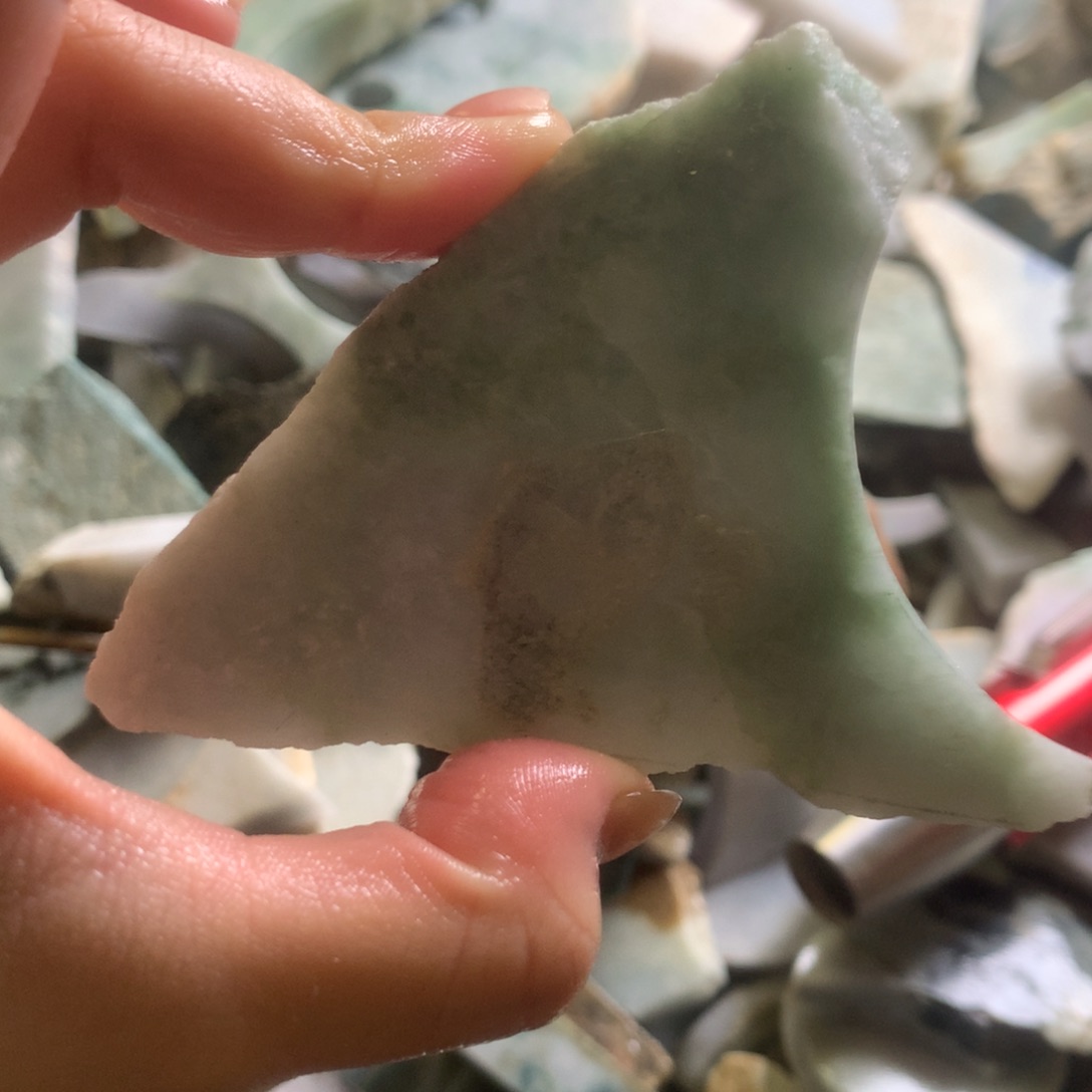 翡翠颈饰未镶嵌缅甸翡翠