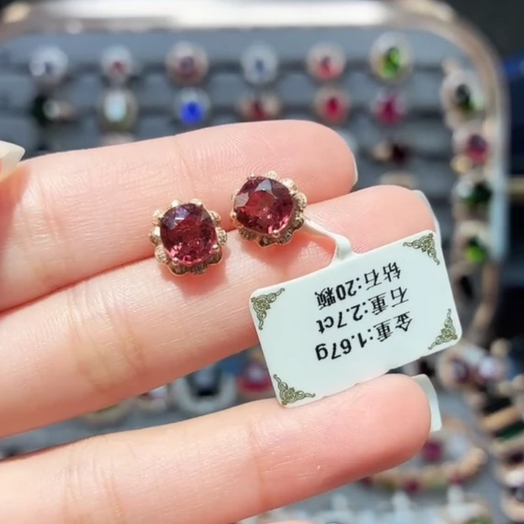 卡诺恩彩宝18k金镶嵌天然碧玺耳钉2.7