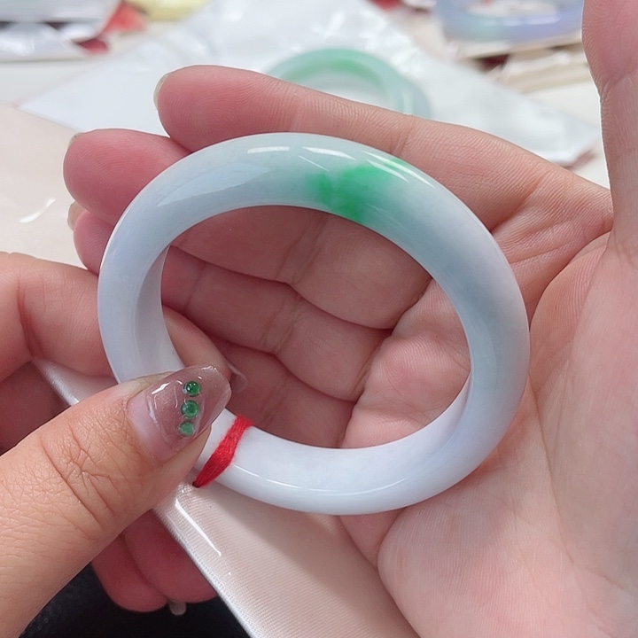 翡翠手镯未镶嵌缅甸翡翠手镯54圈