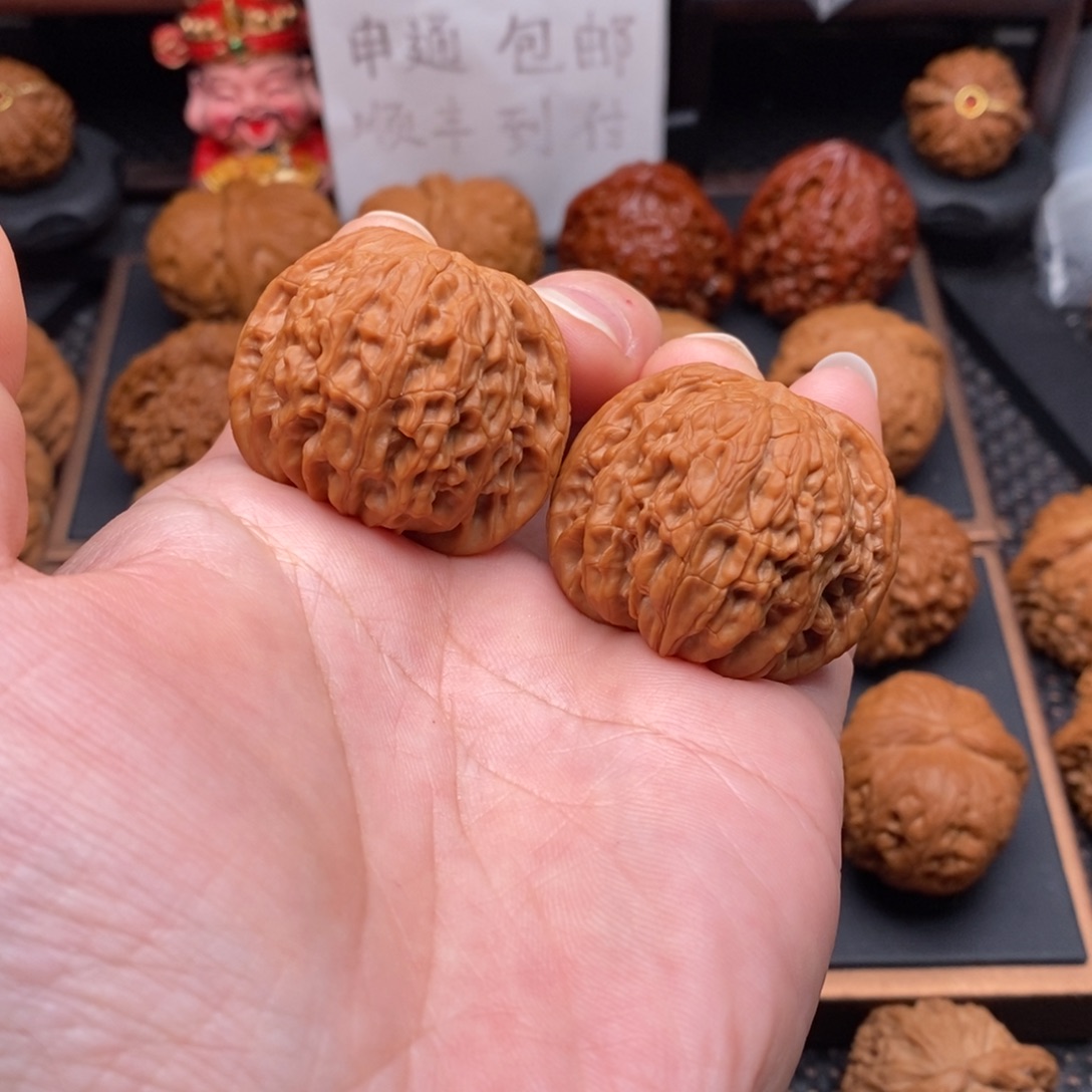 发***然文玩核桃手串磨盘