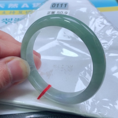 翡翠手镯未镶嵌0111号