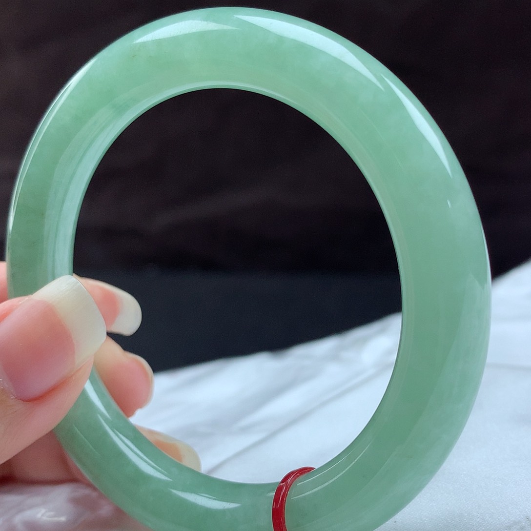 翡翠手镯未镶嵌78125，