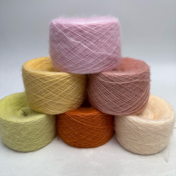 羊绒羊毛拉毛马海型柔软亲肤毛线手编绒毛细线售价的量是一团50克