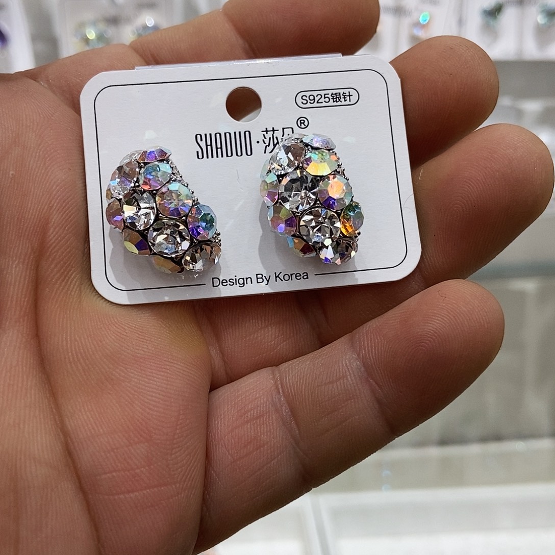 锆石纯铜合金耳钉