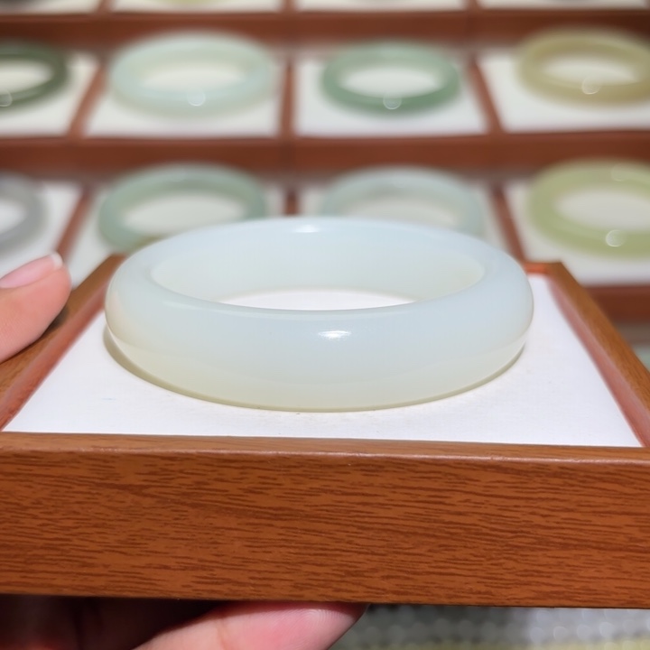 和田玉未镶嵌手镯白月光小轮胎卡54/55