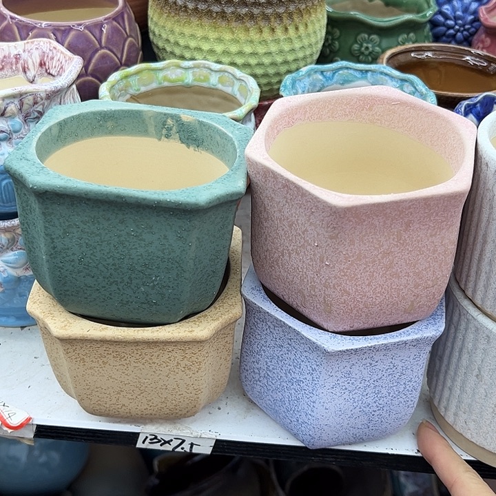 多肉绿植陶瓷花盆9.9包邮，有孔