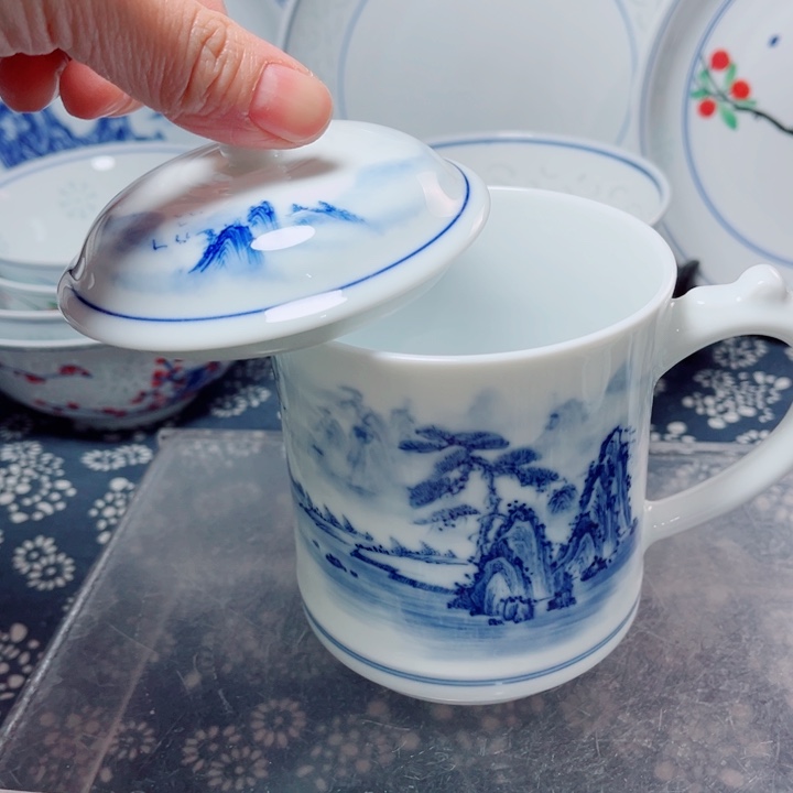 青花玲珑手绘山水办公杯