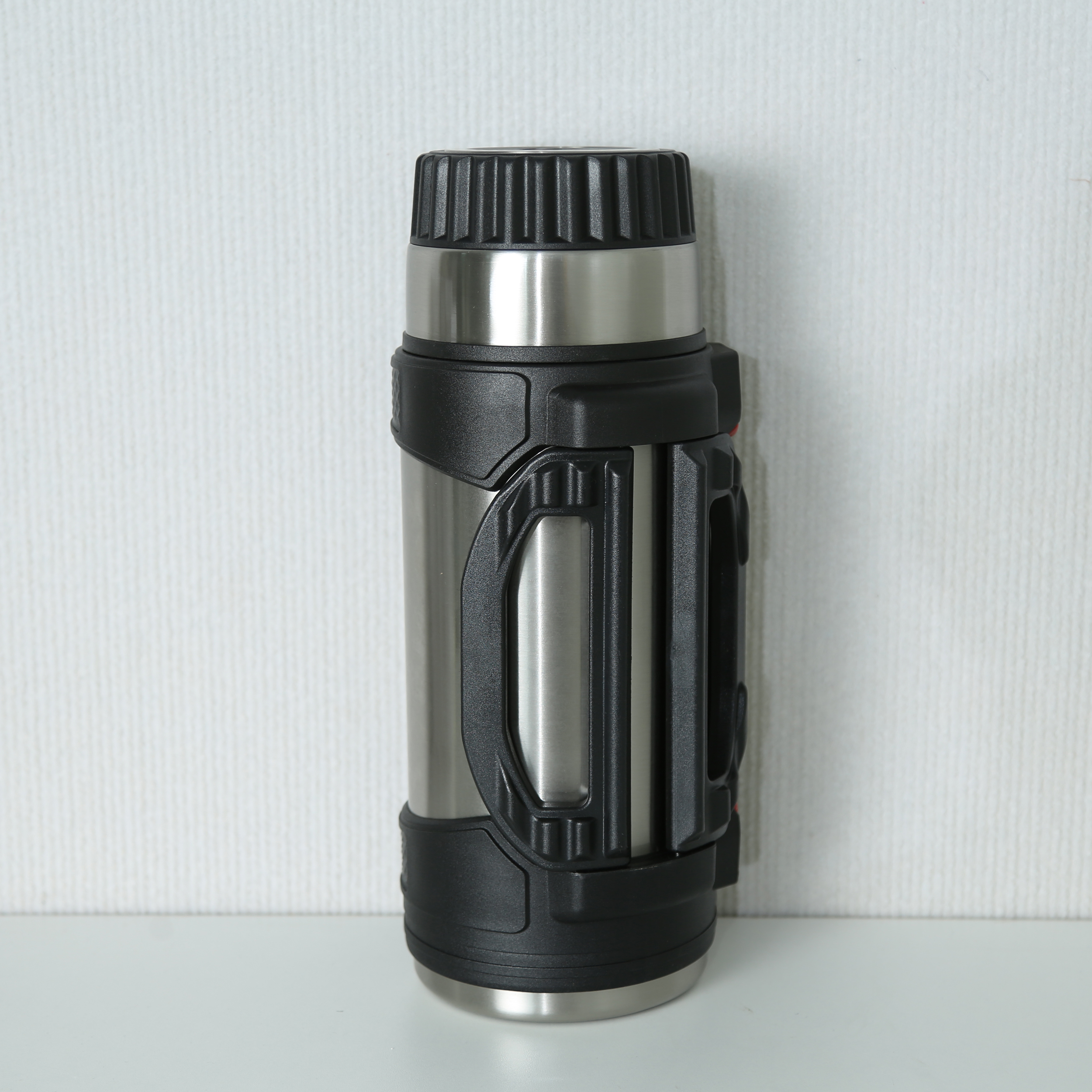 【特价】家用户外旅游多用途水壶不锈钢内胆保温便携可背可手提N176