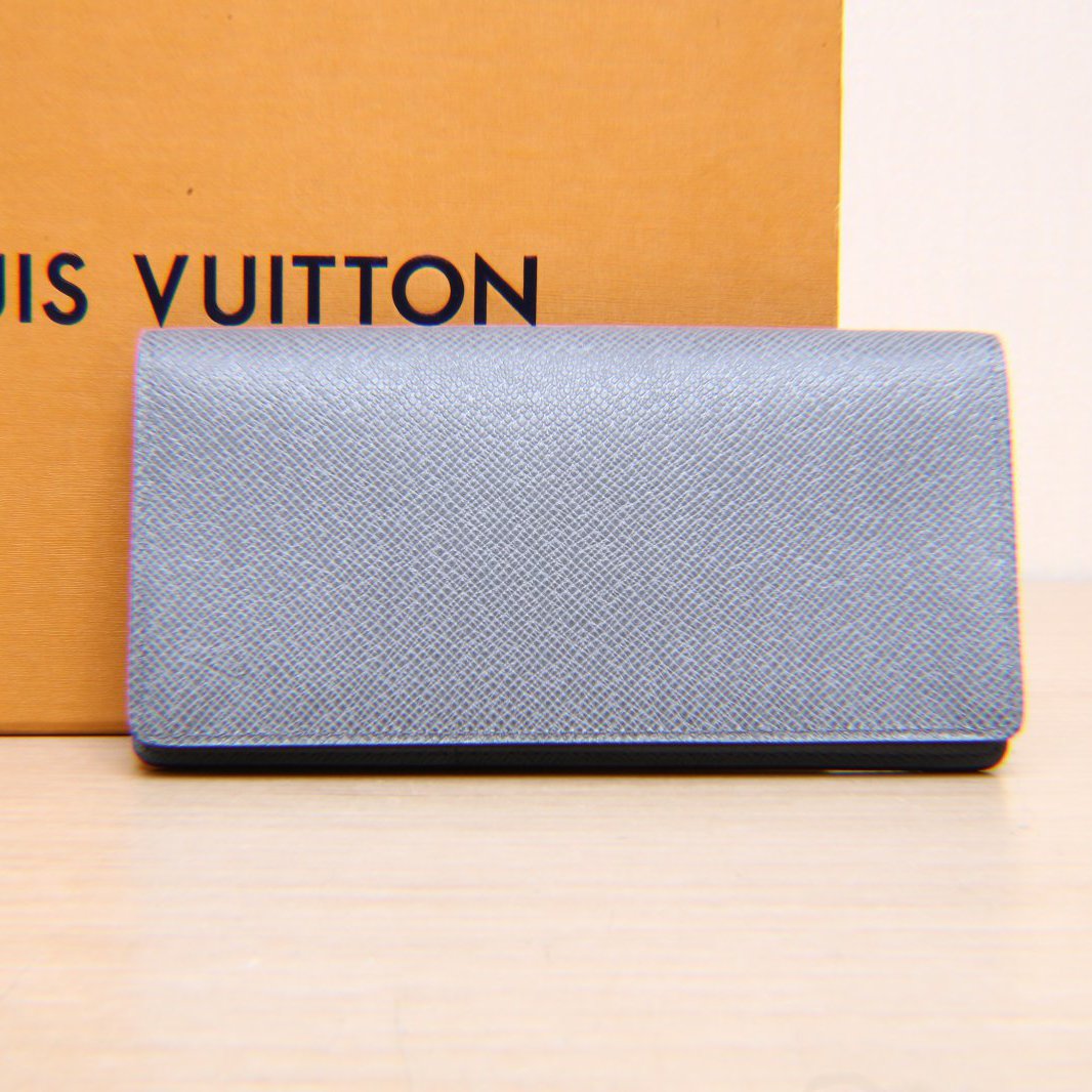 99新 LouisVuitton/路易威登 活动小花攀攀 灰色 皮革C 翻盖 钱包