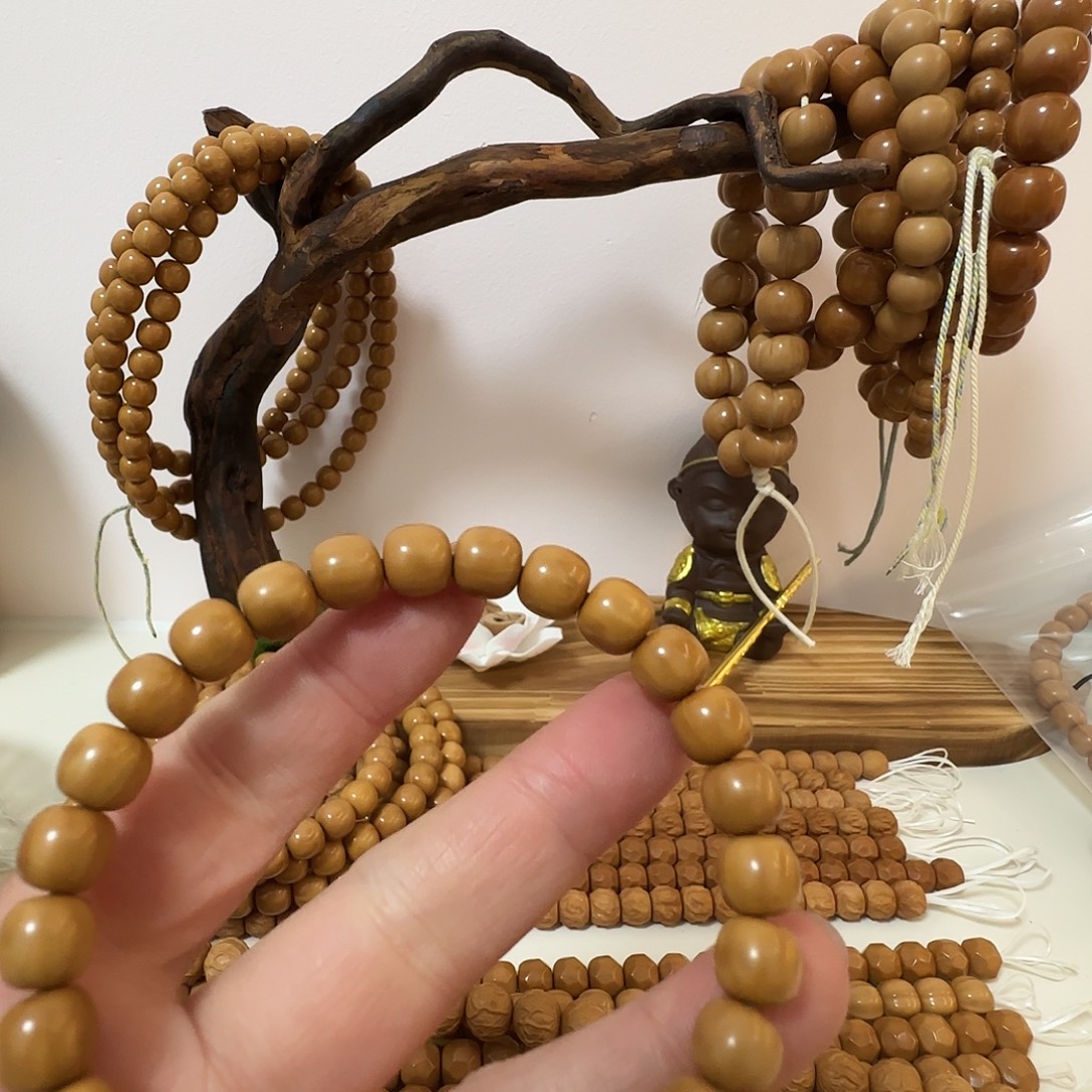 s****核桃手串/手链猴头雕刻手串微微瑕卡8+