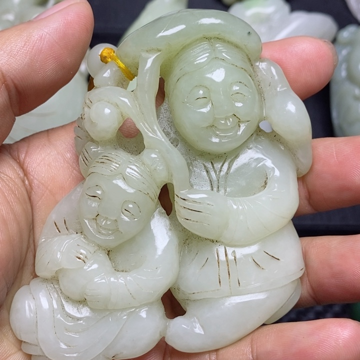 和田玉颈饰未镶嵌