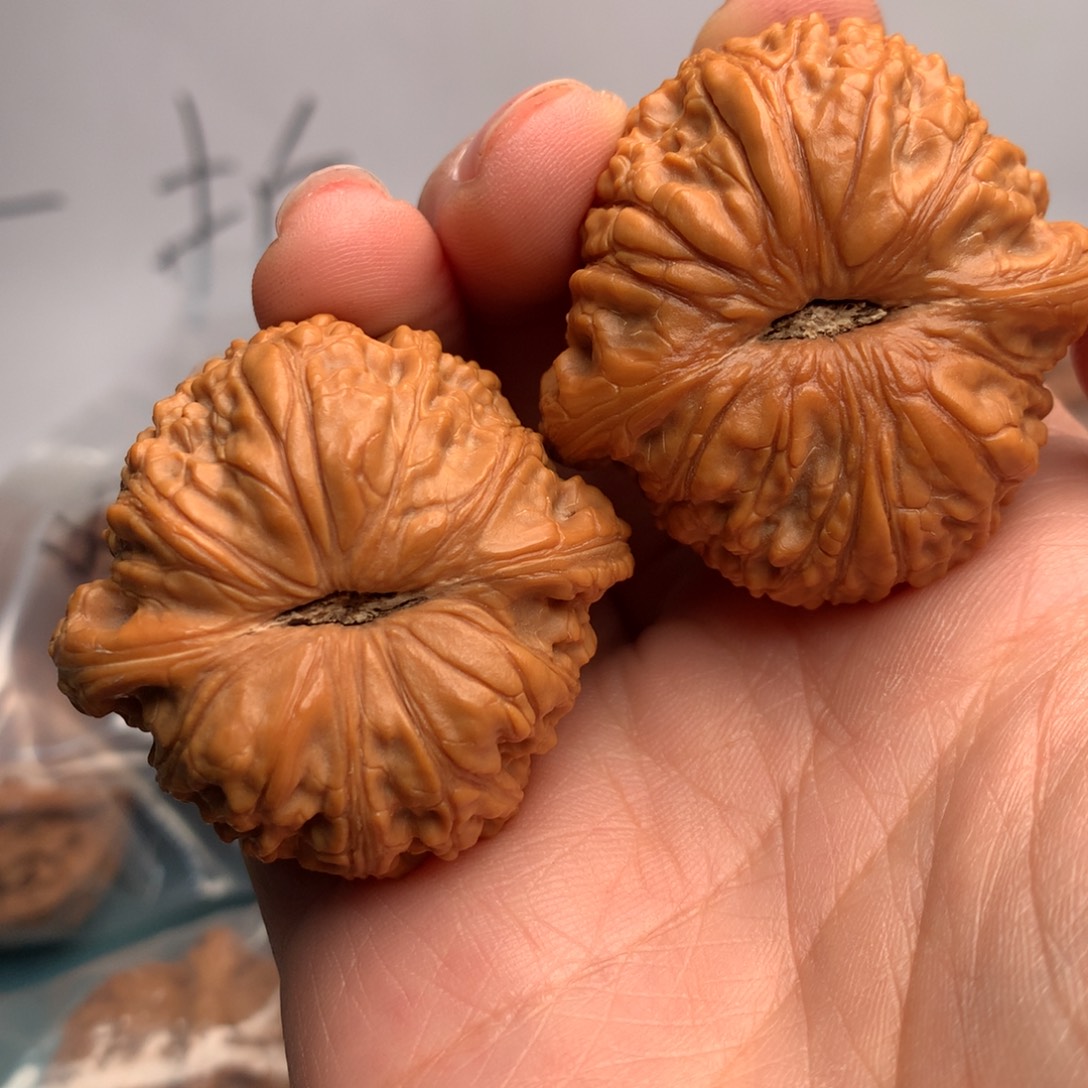 噼***7泥鳅43条一百一十一斤