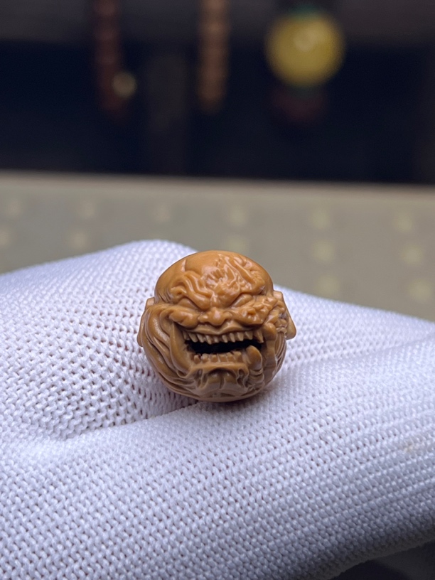 16➕18左右尺寸獠牙恶僧猴头核桃（全品有正常封口线）