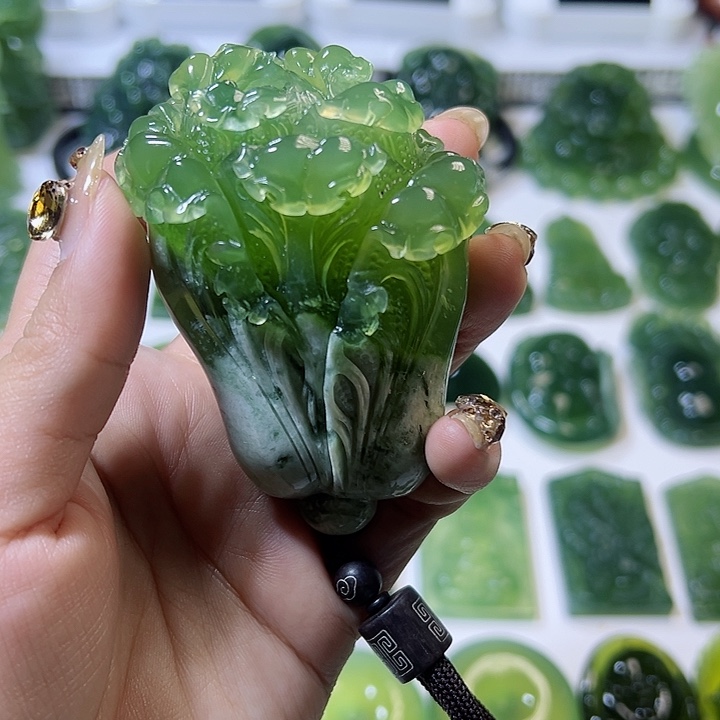 蛇纹石玉手把件未镶嵌