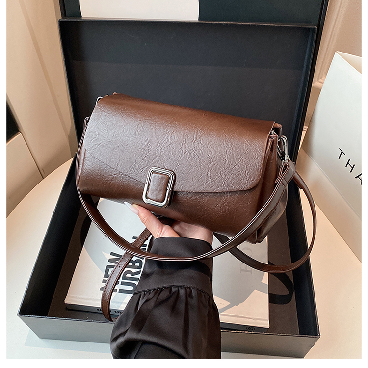 非凡轻奢#时尚百搭多层大容量斜跨包包网红复古潮流秋冬过年8577